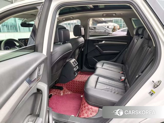Audi Q5L id 4290085 из Китая 7
