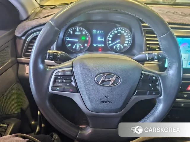 Hyundai Avante AD id 3284525 из Кореи 7
