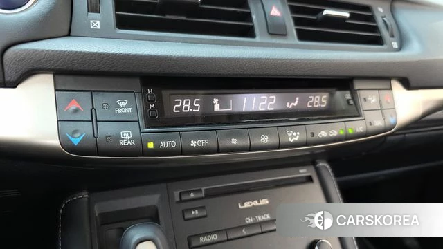 Lexus CT200h id 3801544 из Кореи 7