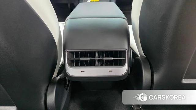 Tesla Model Y id 4474768 из Кореи 7