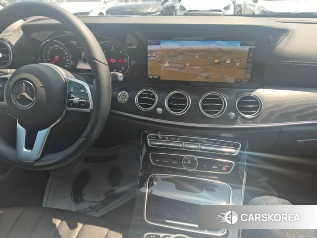 Mercedes-Benz E-Class W213 id 4310374 из Кореи 7