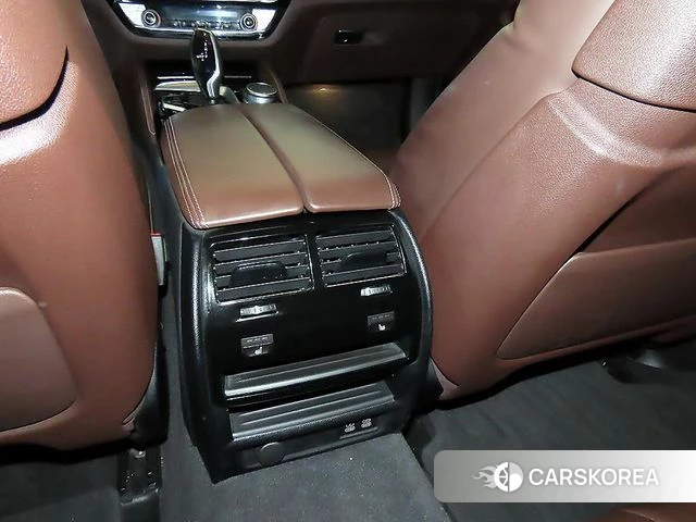 BMW 5 Series (G30) id 4361886 из Кореи 7