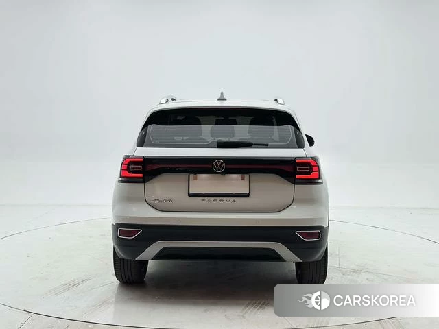 Volkswagen Exploring the shadow id 4276418 из Китая 7