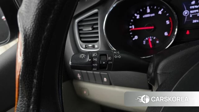 Kia All New Carnival id 4459758 из Кореи 7