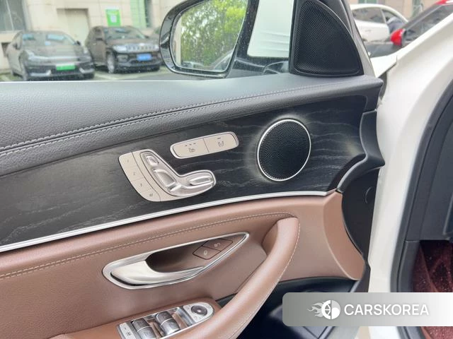 Mercedes-Benz E-class id 4239959 из Китая 7
