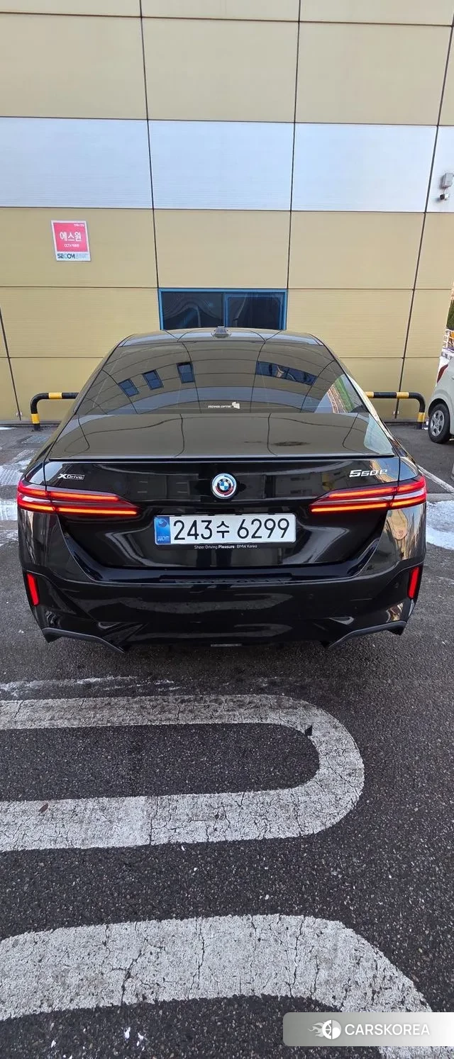 BMW 5 Series (G60) id 3618959 из Кореи 7