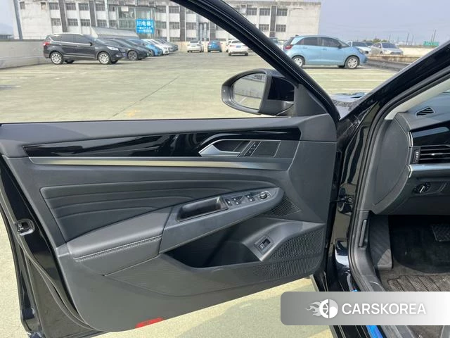 Volkswagen Passat id 4241847 из Китая 7