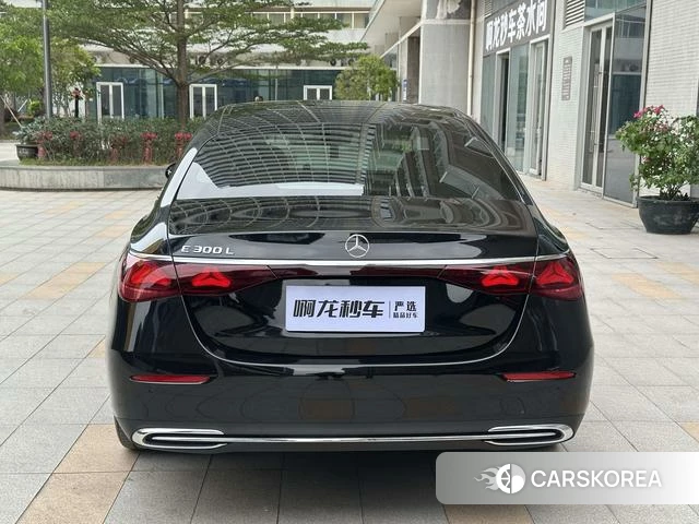 Mercedes-Benz E-class id 4260893 из Китая 7
