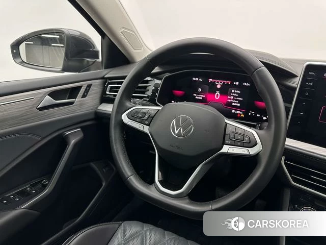 Volkswagen Sagitar id 4307122 из Китая 7