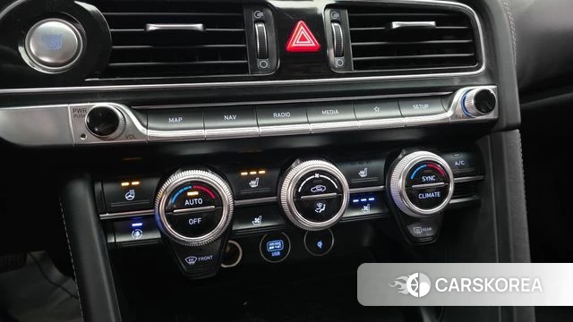 Genesis The New G70 id 3935631 из Кореи 7