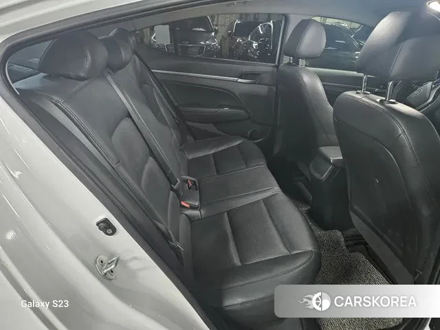 Hyundai Avante AD id 3198727 из Кореи 7