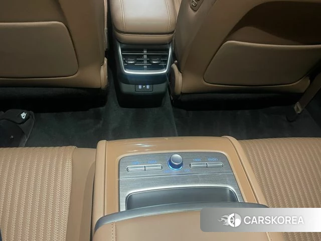 Hyundai Grandeur Hybrid (GN7) id 4880335 из Кореи 7