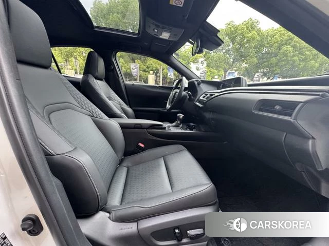 Lexus UX id 4342281 из Китая 7