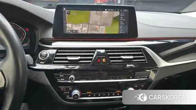 BMW 5 Series (G30) id 3344669 из Кореи 7