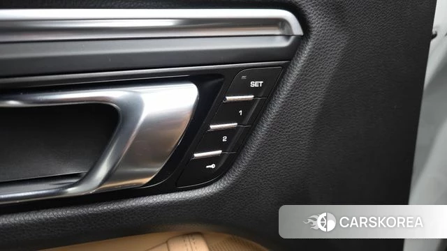 Porsche Macan id 4180668 из Кореи 7