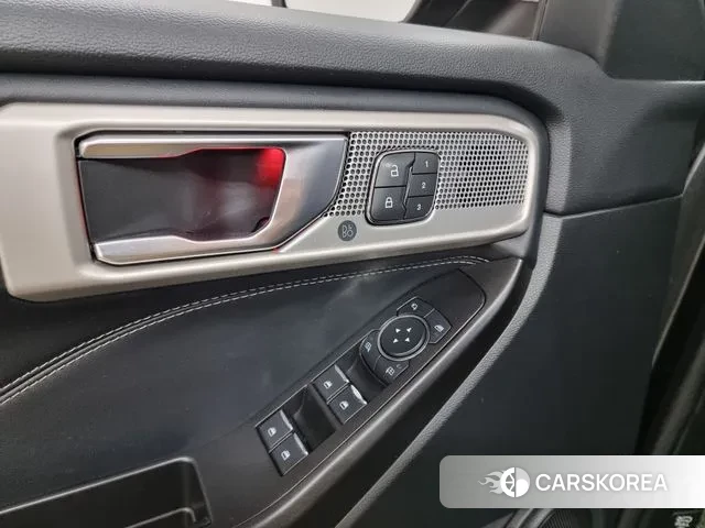 Ford Explorer 6th Generation id 3385402 из Кореи 7