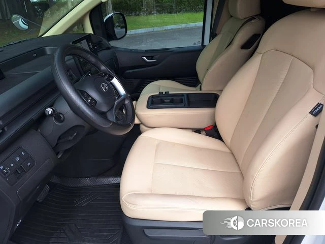 Hyundai Staria 2025 Белый из Кореи, фото 6