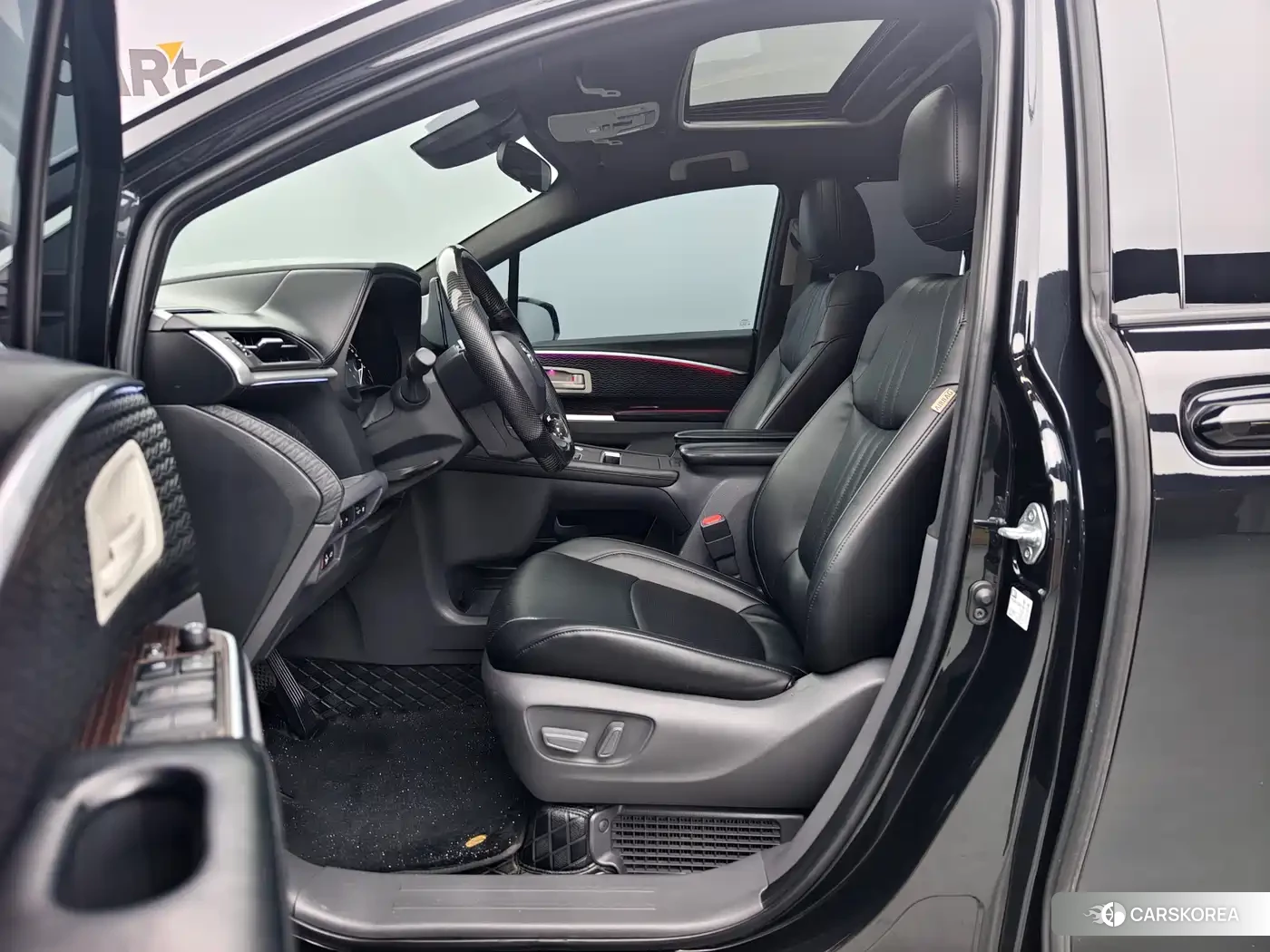 Toyota Sienna id 4599696 из Китая 7