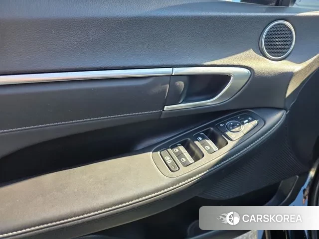 Hyundai Sonata (DN8) id 3366788 из Кореи 7