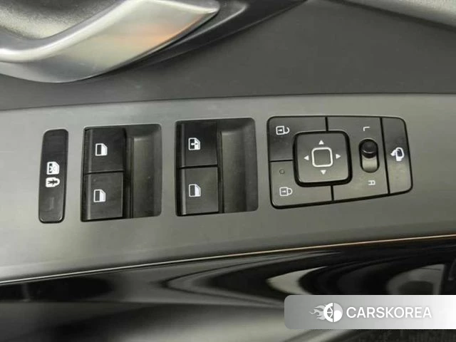 Kia Di Ol Nu Niro id 4915731 из Кореи 7