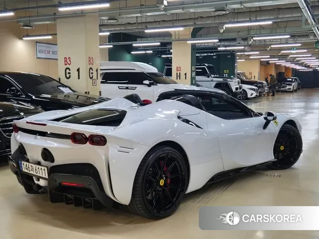 Ferrari SF90 Spider id 3533846 из Кореи 7