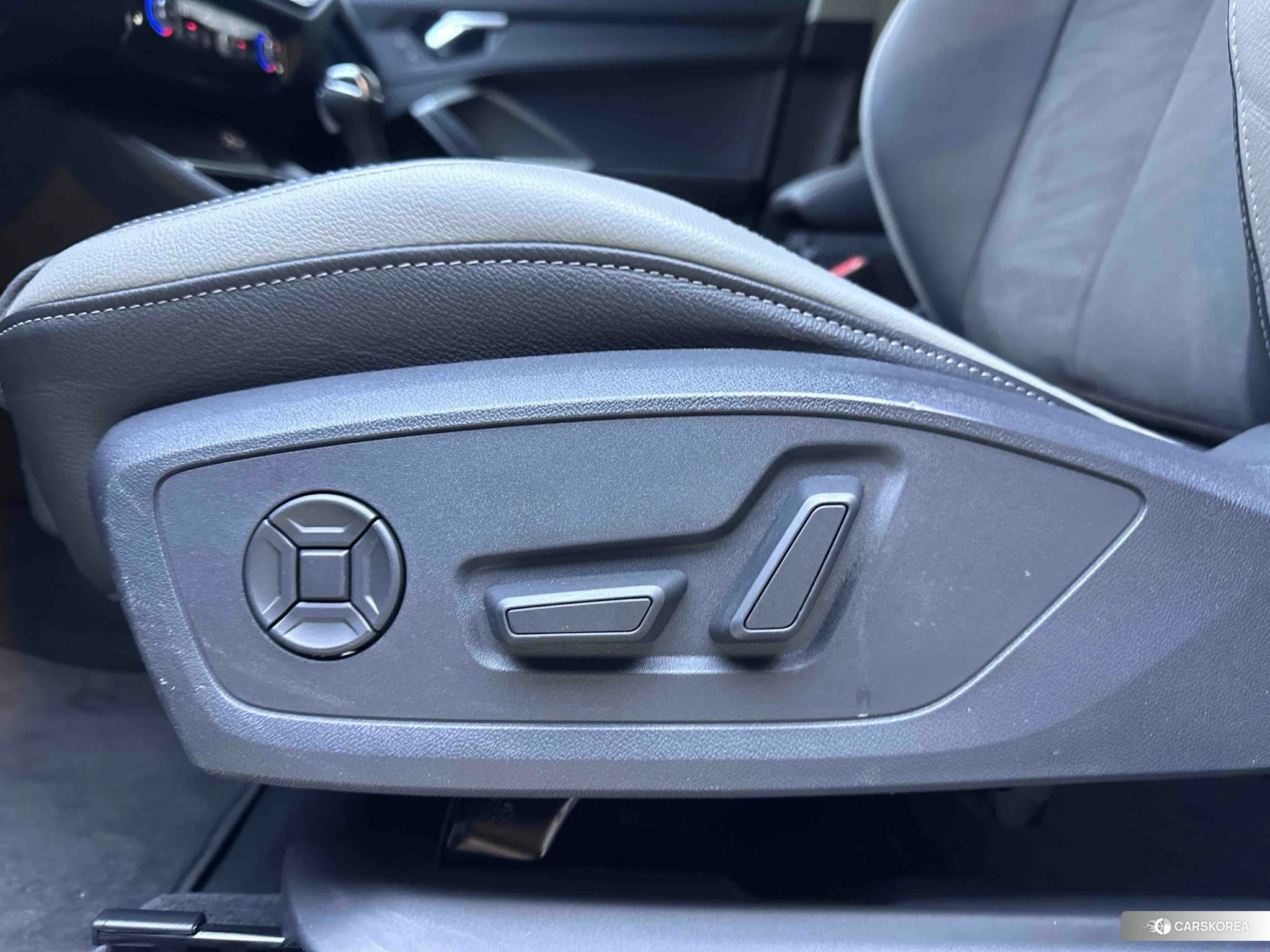 Audi Q3 id 4467690 из Китая 7