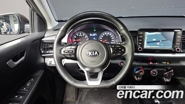 Kia Stonic id 2946254 из Кореи 7