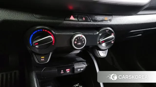 Kia Stonic id 2995617 из Кореи 7