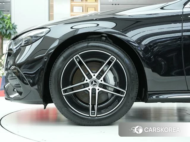 Mercedes-Benz E-class id 4261076 из Китая 7