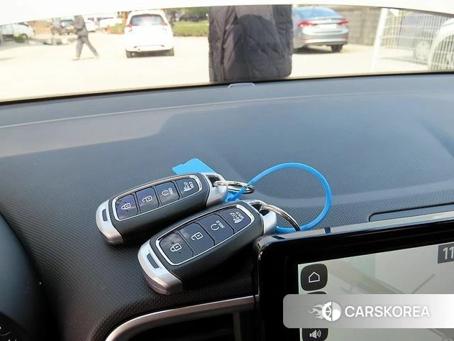 Hyundai Venue id 3819671 из Кореи 7