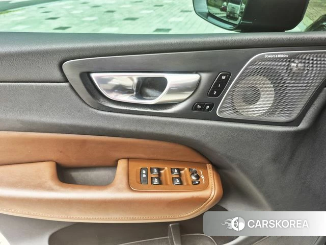 Volvo XC60 second Generation id 3903204 из Кореи 7