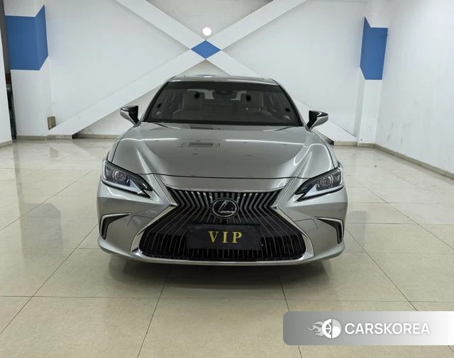 Lexus ES id 4219900 из Китая 7