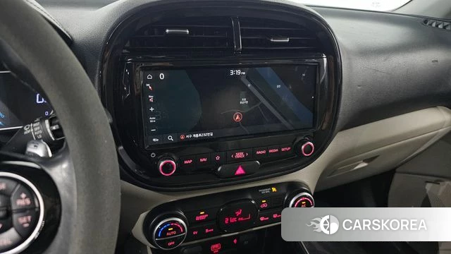 Kia Soul Booster EV id 3853515 из Кореи 7