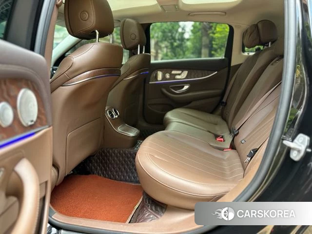Mercedes-Benz E-class id 4301533 из Китая 7