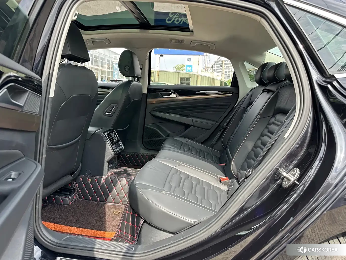 Volkswagen Passat id 4606964 из Китая 7