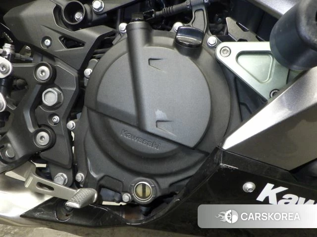 Kawasaki NINJA 400 id 3947545 из Японии 7