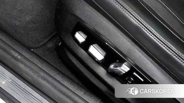BMW 5 Series (G30) id 4309255 из Кореи 7