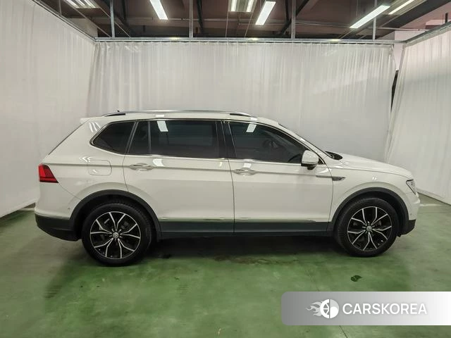Volkswagen Tiguan L id 4219620 из Китая 7