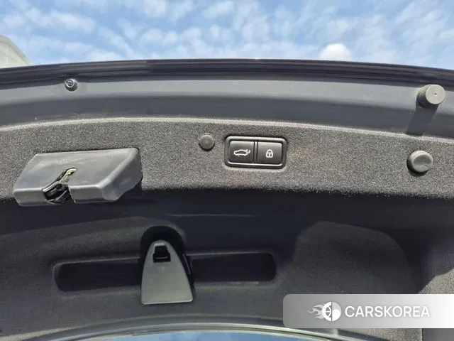 Hyundai The New Grandeur IG id 3367647 из Кореи 7