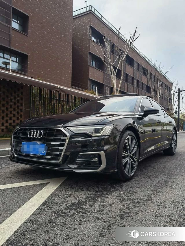 Audi A6L id 4272860 из Китая 7