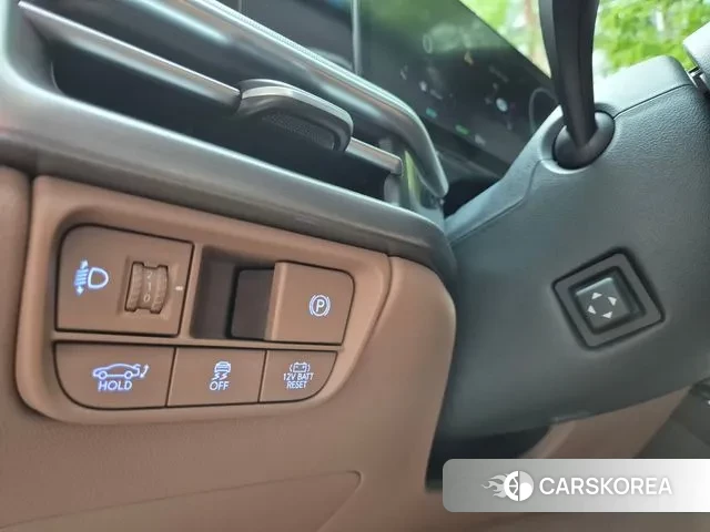 Hyundai Grandeur Hybrid (GN7) id 3026960 из Кореи 7