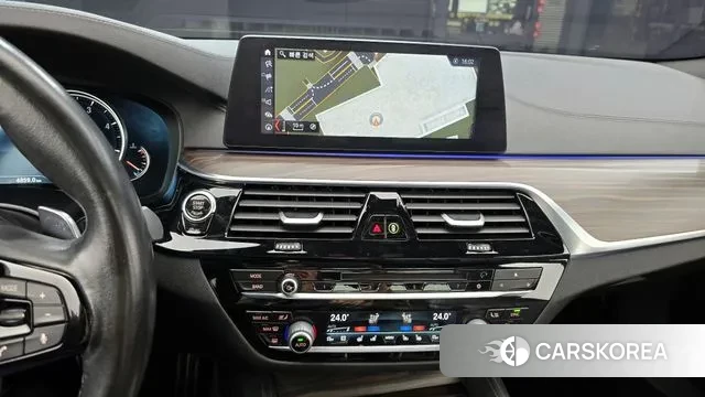 BMW 5 Series (G30) id 3470065 из Кореи 7