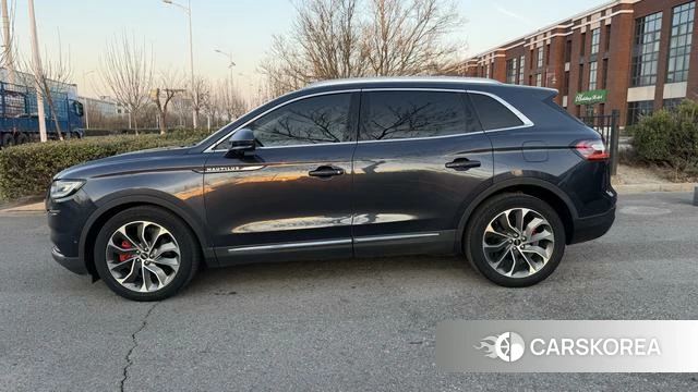 Lincoln Navigator id 4212194 из Китая 7