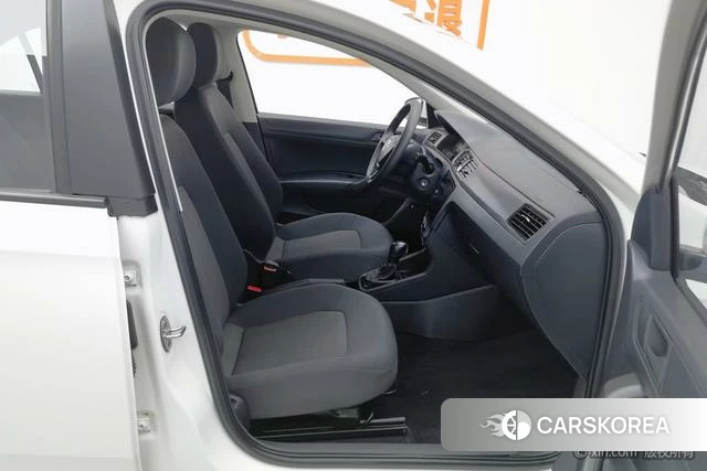 Volkswagen Santana id 4279095 из Китая 7