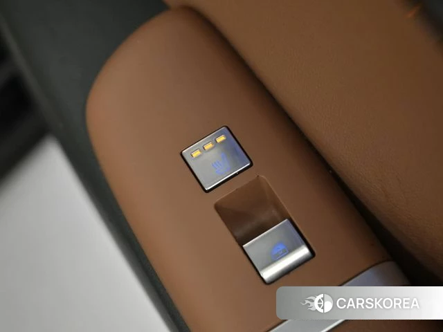 Hyundai Grandeur (GN7) id 4178326 из Кореи 7