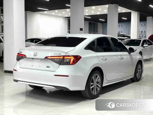 Honda Civic id 4335133 из Китая 7