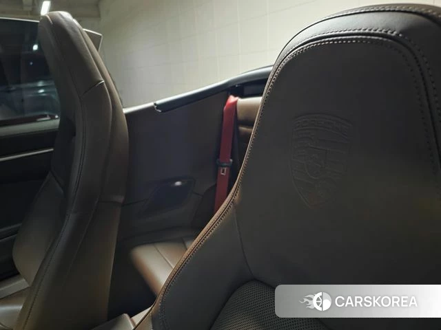 Porsche 911(992) id 4595046 из Кореи 7