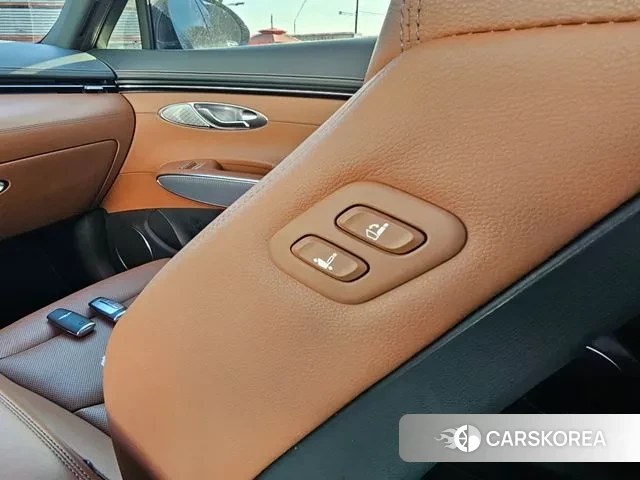 Genesis GV70 id 3503715 из Кореи 7