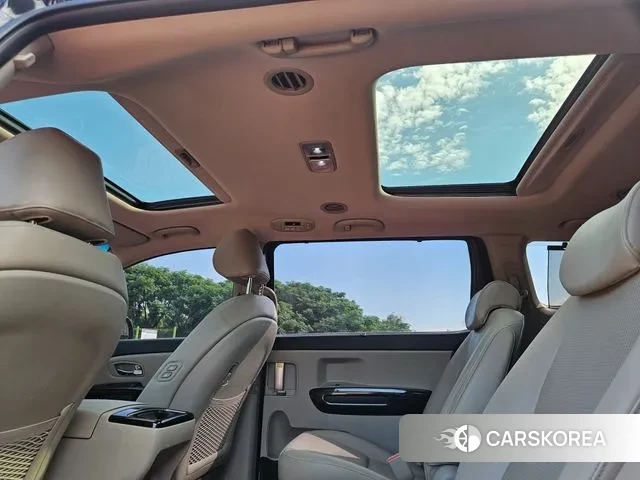 Kia The New Carnival id 3188289 из Кореи 7