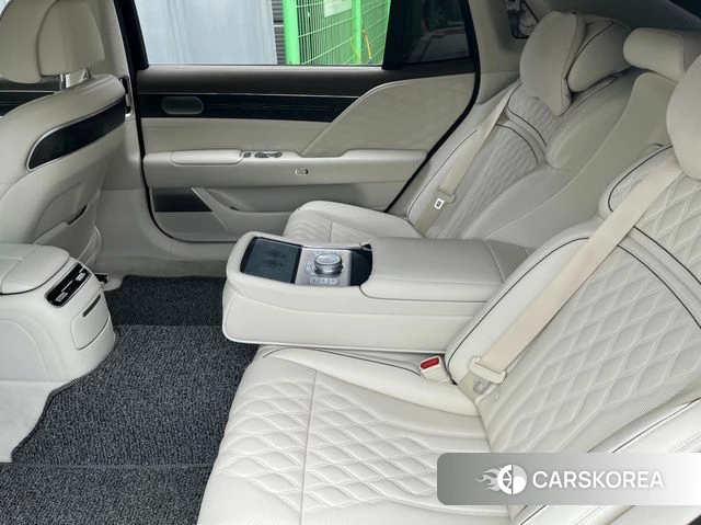 Genesis G90 (RS4) id 4427611 из Кореи 7